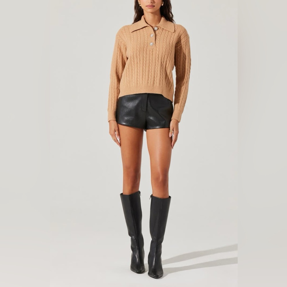 ASTR JEWEL BUTTON COLLAR CABLE KNIT SWEATER ❤️NWT❤️IN STORES❤️